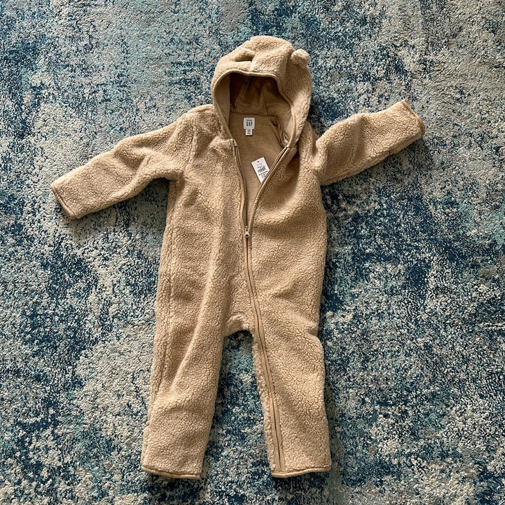 18/24 gap one piece sherpa